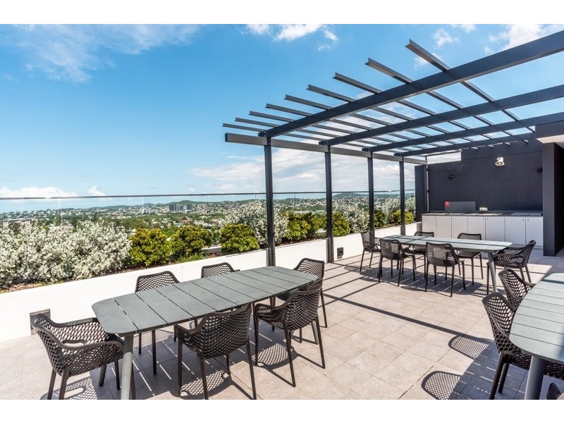 710/95 Linton, Kangaroo Point QLD 4169