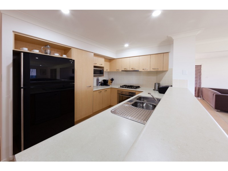 88 Glass House Cct, Kallangur QLD 4503
