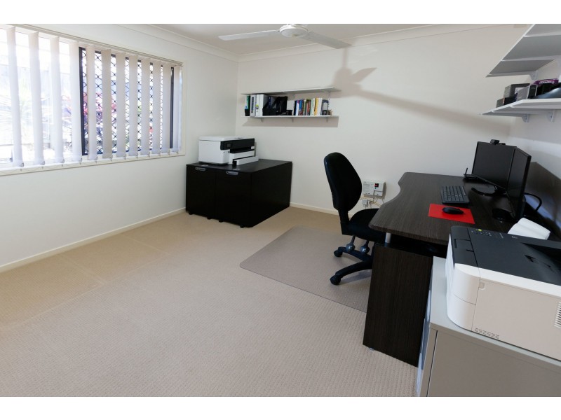 88 Glass House Cct, Kallangur QLD 4503