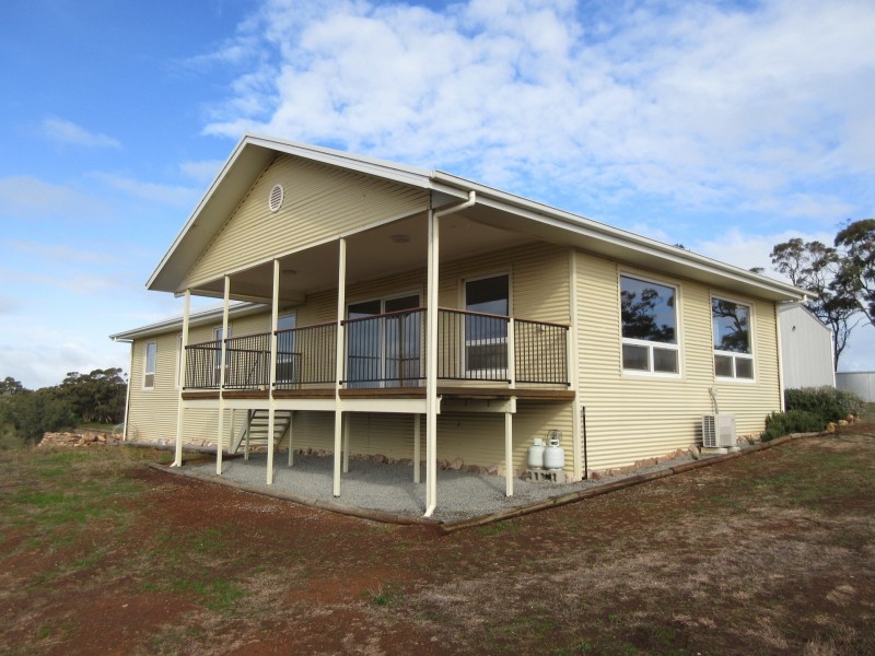 111 Schmerl Road, Auburn SA 5451