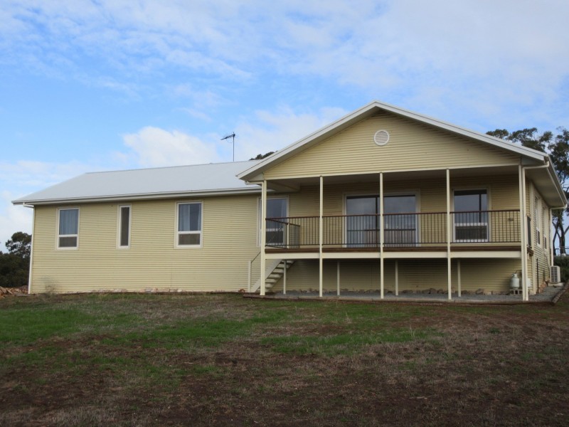 111 Schmerl Road, Auburn SA 5451