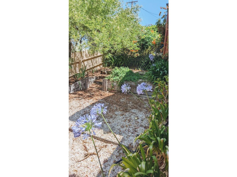 106a Mackenzie St, Bendigo VIC 3550