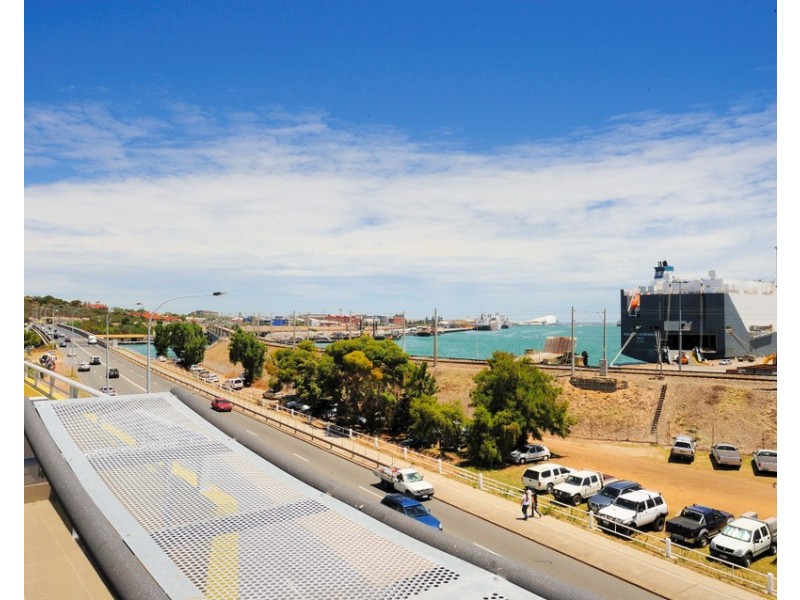 10/10 Kwong Alley, North Fremantle WA 6159