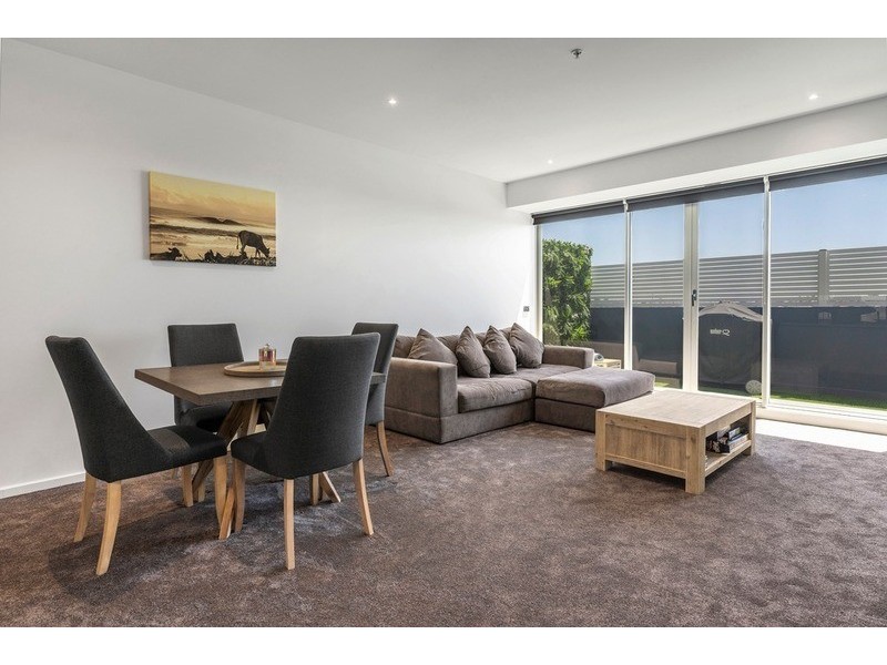 309/76 Keilor Rd, Essendon VIC 3040