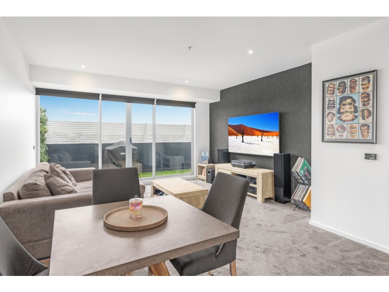 309/76 Keilor Rd, Essendon VIC 3040