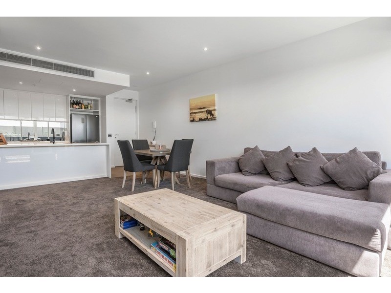 309/76 Keilor Rd, Essendon VIC 3040