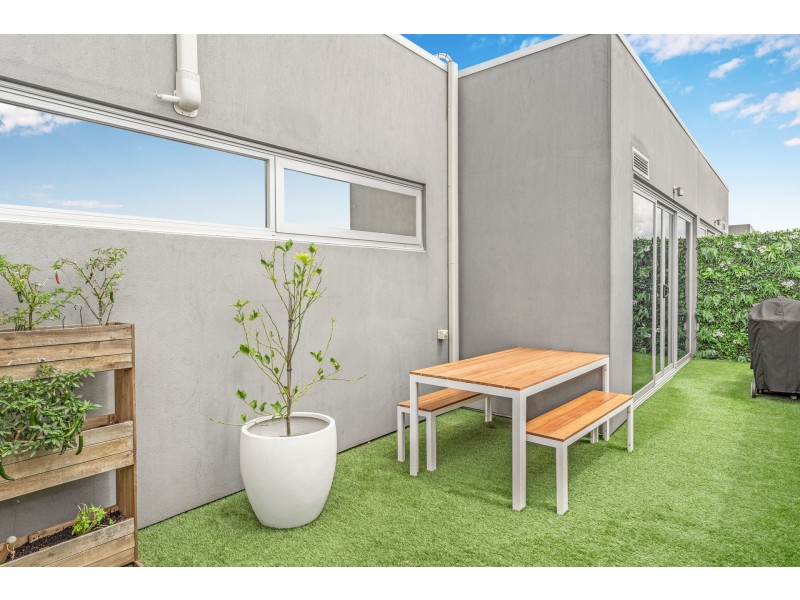 309/76 Keilor Rd, Essendon VIC 3040