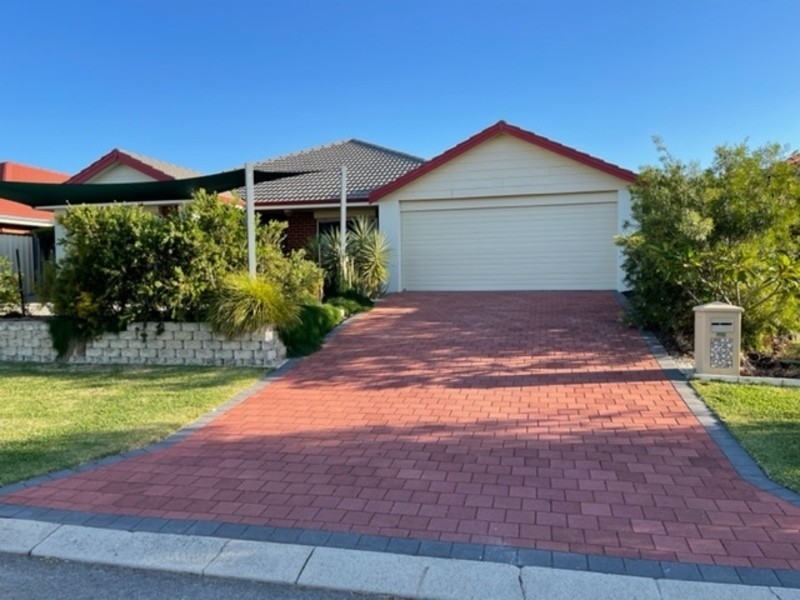 11 Malabar Drive, Secret Harbour WA 6173
