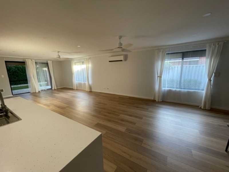 11 Malabar Drive, Secret Harbour WA 6173