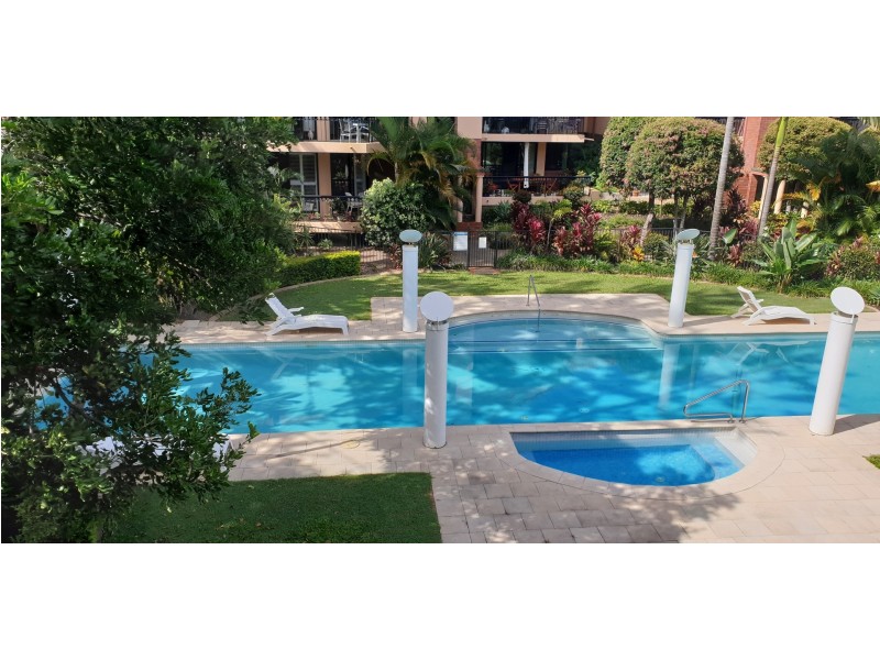 3-7 Eady Ave, Broadbeach Waters QLD 4218