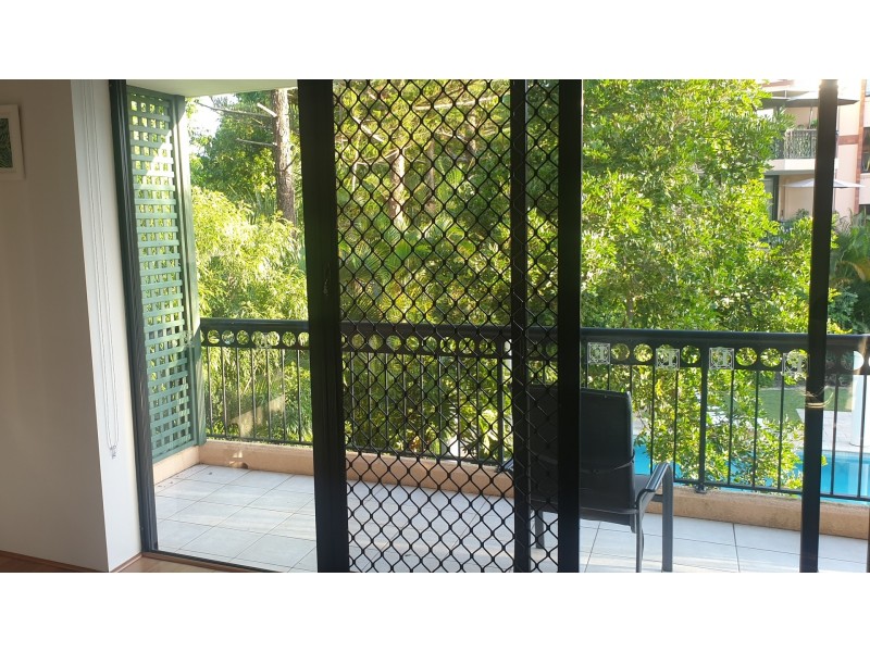 3-7 Eady Ave, Broadbeach Waters QLD 4218