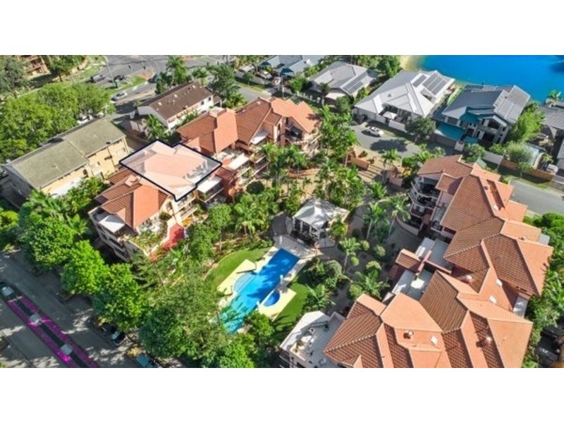 3-7 Eady Ave, Broadbeach Waters QLD 4218