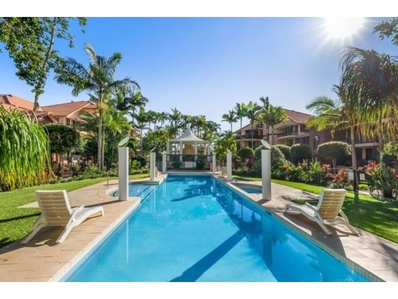 3-7 Eady Ave, Broadbeach Waters QLD 4218