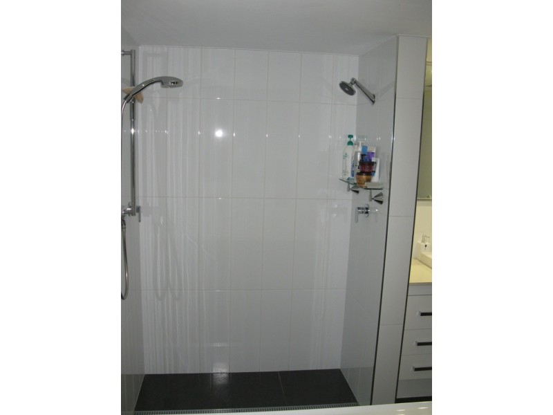 3-7 Eady Ave, Broadbeach Waters QLD 4218