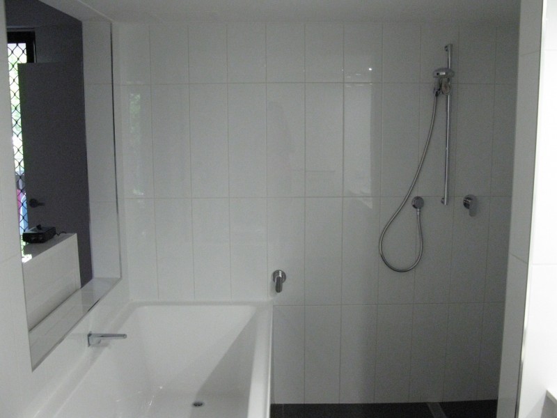 3-7 Eady Ave, Broadbeach Waters QLD 4218