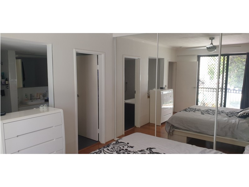 3-7 Eady Ave, Broadbeach Waters QLD 4218