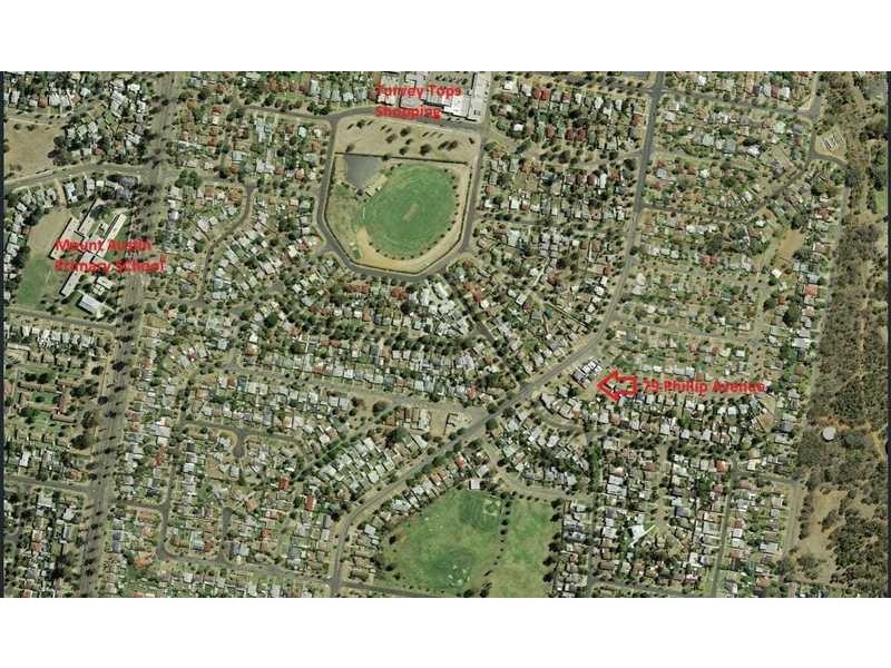 79 Phillip Avenue, Mount Austin NSW 2650