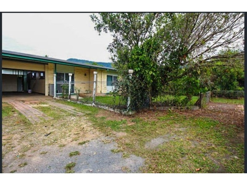 11 Nephrite Street, Woree QLD 4868