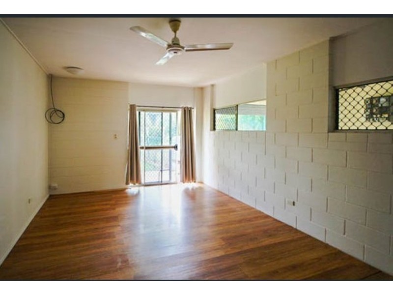 11 Nephrite Street, Woree QLD 4868