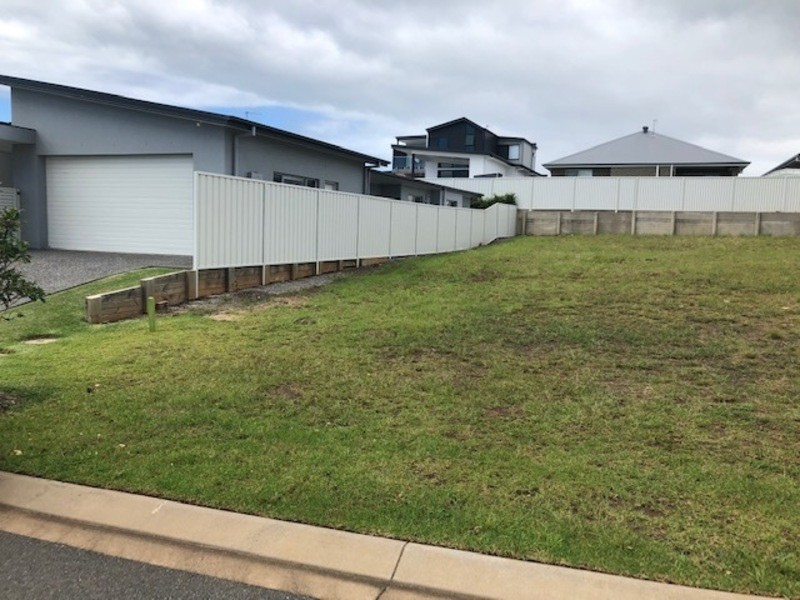 19 Summer Circuit Lake Cathie, Lake Cathie NSW 2445