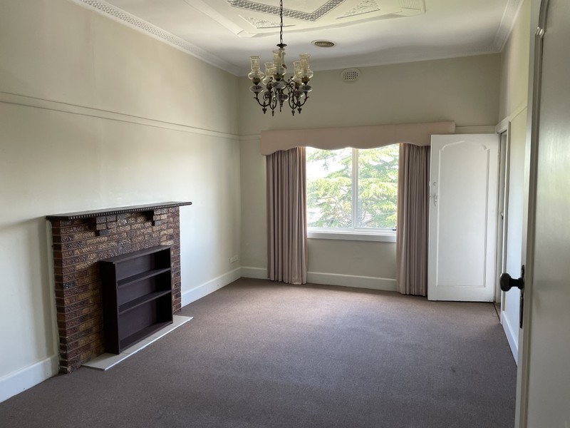 6 Rainer Street, Pascoe Vale South VIC 3044