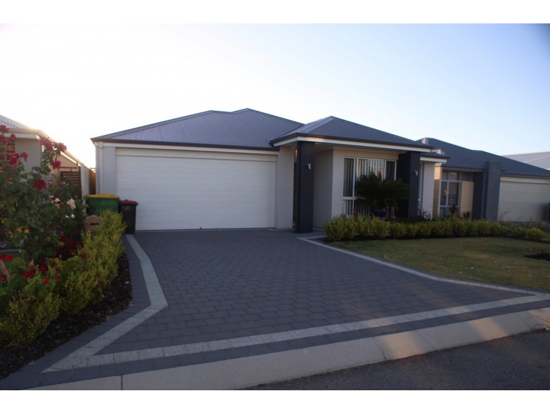 24 Binthalya Street, Golden Bay WA 6174