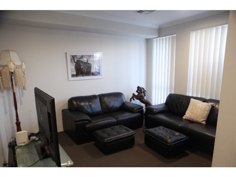 24 Binthalya Street, Golden Bay WA 6174