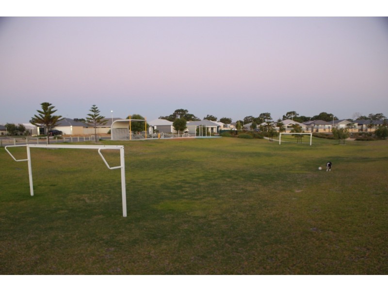 24 Binthalya Street, Golden Bay WA 6174