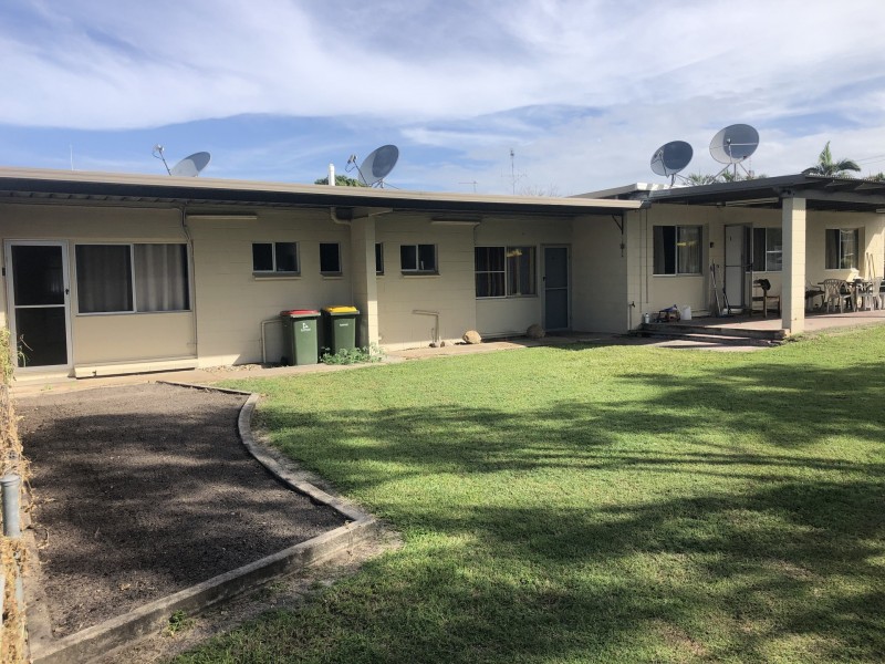 1, 2 and 3/43 Blomfield Street, Miriam Vale QLD 4677