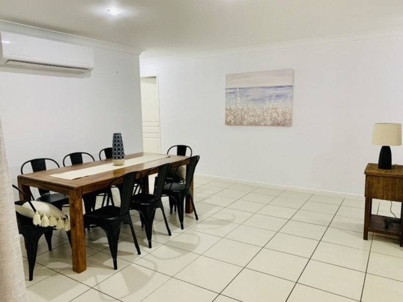 20 Rushcutters Court, Sandstone Point QLD 4511