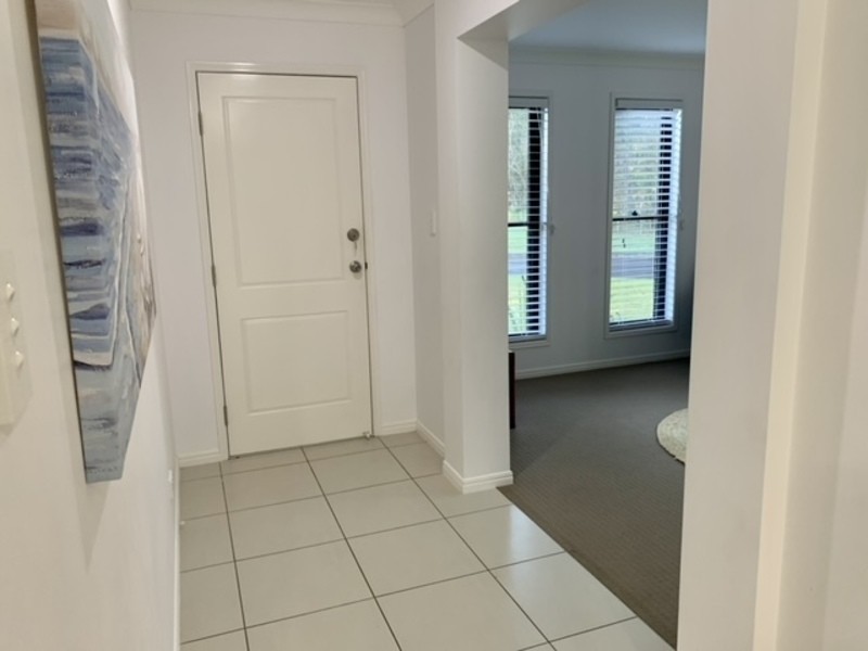 20 Rushcutters Court, Sandstone Point QLD 4511