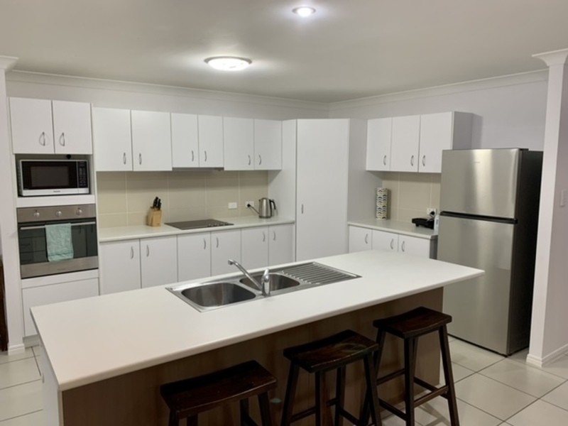 20 Rushcutters Court, Sandstone Point QLD 4511