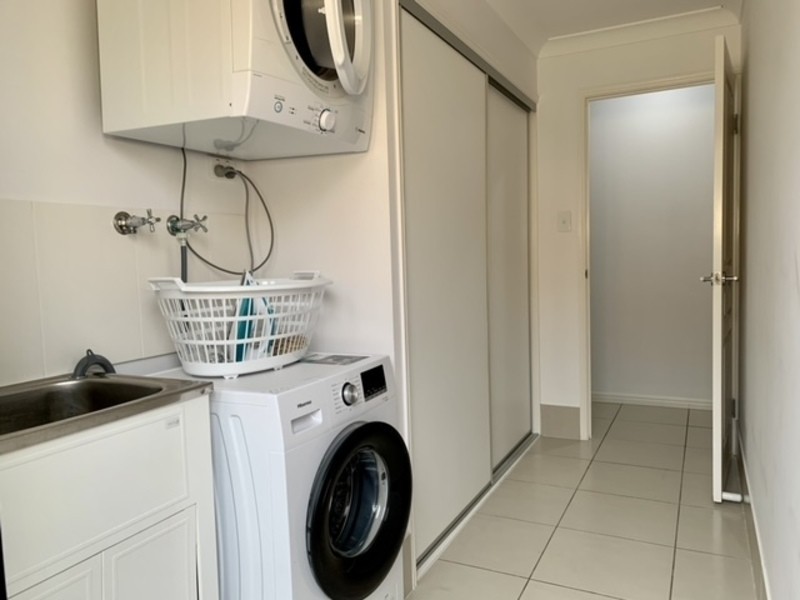 20 Rushcutters Court, Sandstone Point QLD 4511