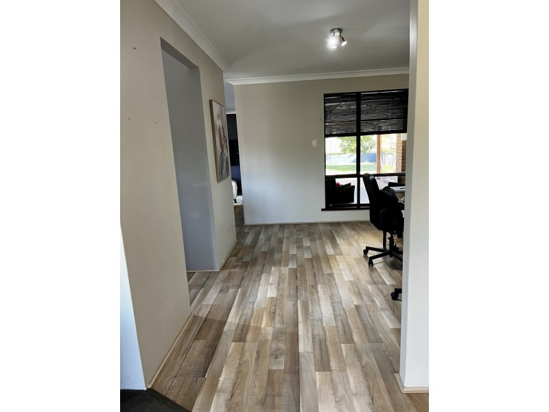 17 Welch Way, Warnbro WA 6169