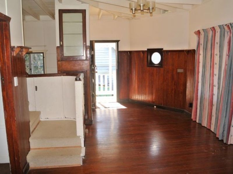 11 Camena Street, Macleay Island QLD 4184