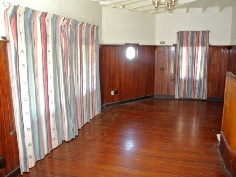 11 Camena Street, Macleay Island QLD 4184