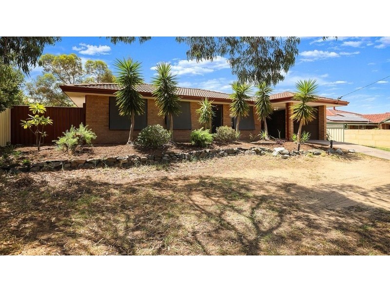 44 Balfour Rd, Swan View WA 6056