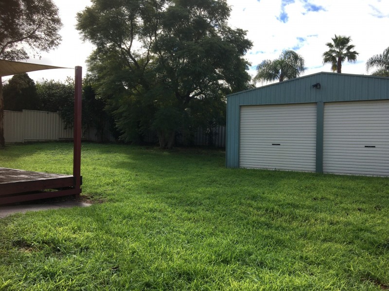 44 Balfour Rd, Swan View WA 6056