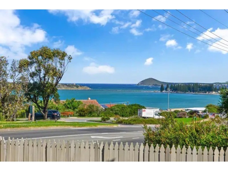 21 Hindmarsh Road, Mccracken SA 5211
