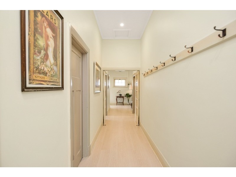 21 Hindmarsh Road, Mccracken SA 5211