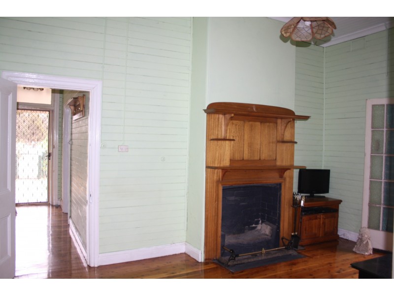 2 Brookong St, Lockhart NSW 2656