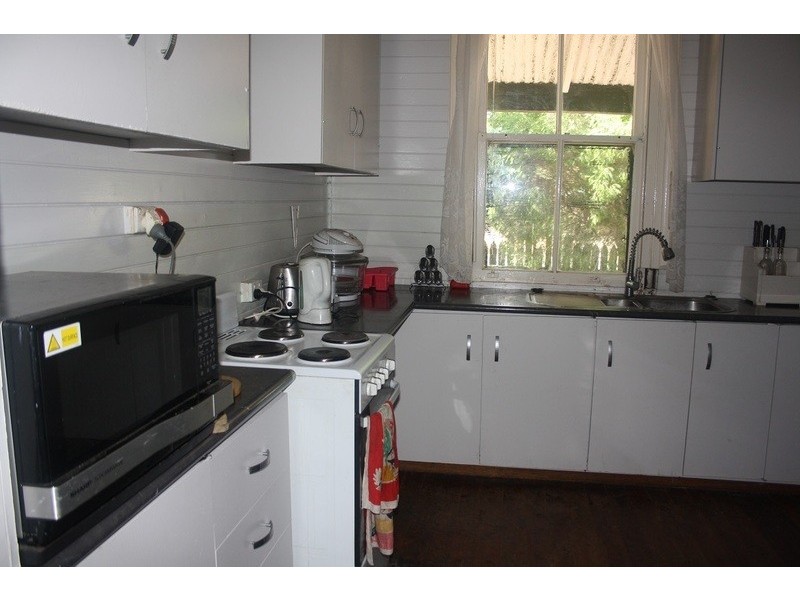 2 Brookong St, Lockhart NSW 2656