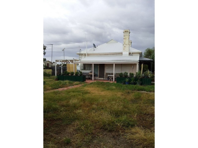2 Brookong St, Lockhart NSW 2656