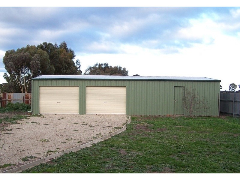 2 Brookong St, Lockhart NSW 2656