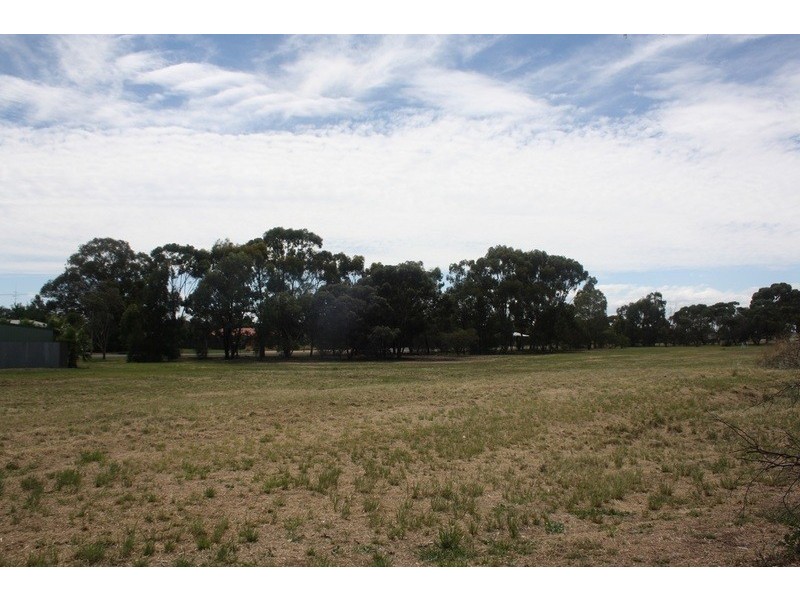 2 Brookong St, Lockhart NSW 2656
