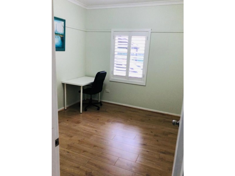 15 Ralph Street, Westmead NSW 2145