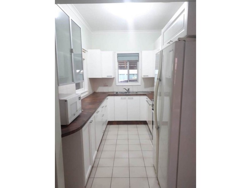 15 Ralph Street, Westmead NSW 2145