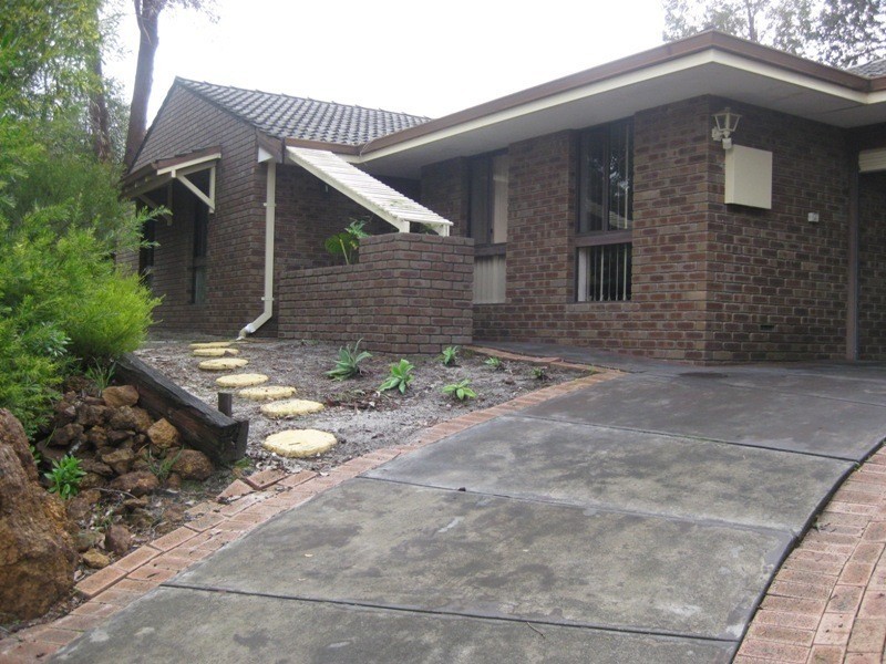 51 Brigalow Way, Lesmurdie WA 6076