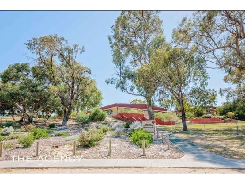 20 Roche Road, Duncraig WA 6023