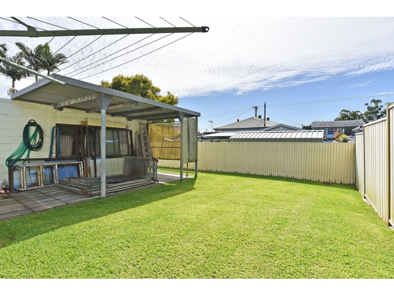 8 nott st, Edgeworth NSW 2285